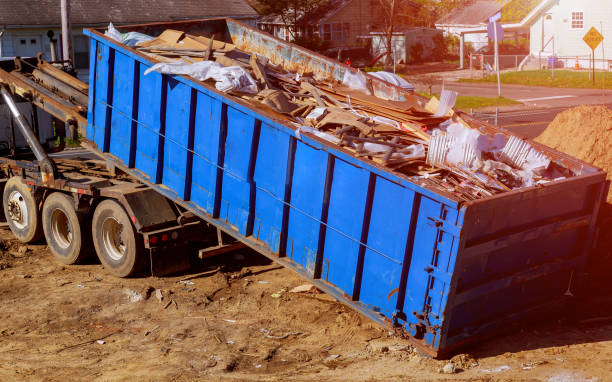 Best Commercial Junk Removal  in Comstock Northwest, MI